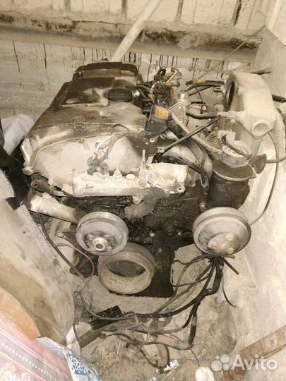 Двигатель на Мерседес 2.2 W202