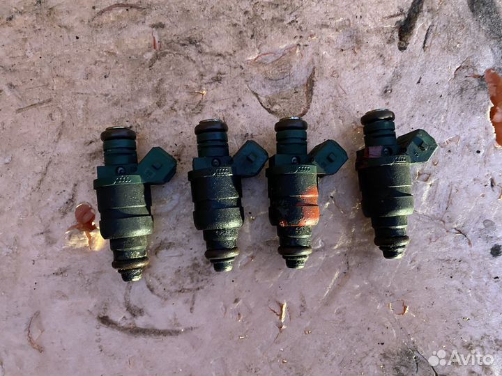 Форсунка vag 037906031aa