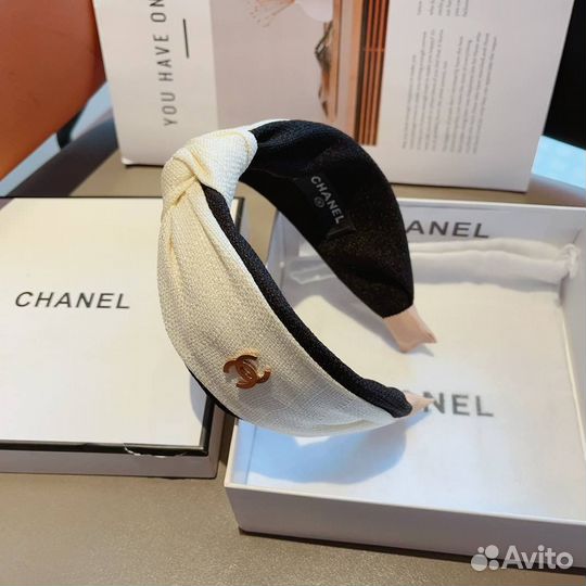 Ободок Chanel в коробке