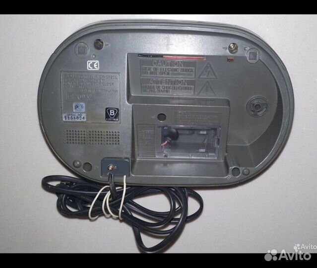 Радиобудильник Sony Dream machine