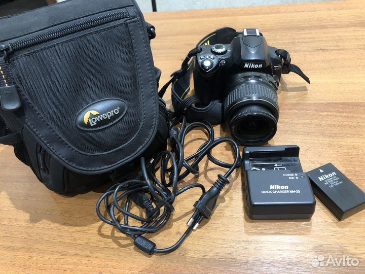 Зеркальный фотоаппарат nikon d40