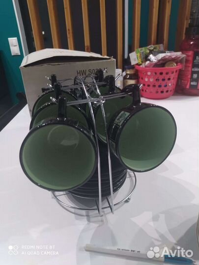 Чайные чашки с блюдцами