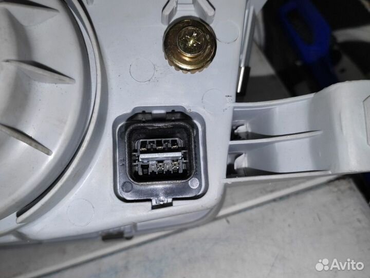 Фара правая hyundai accent