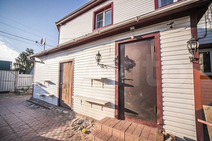 Дом 186 м² на участке 7 сот.