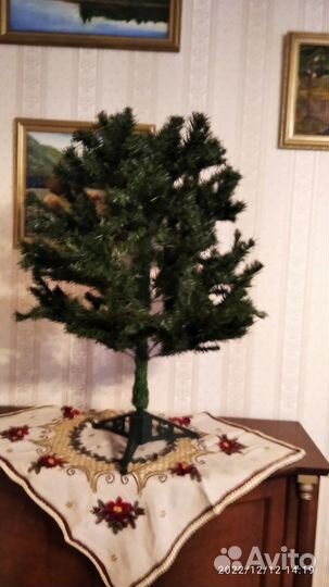 Искусственная новогодняя елка