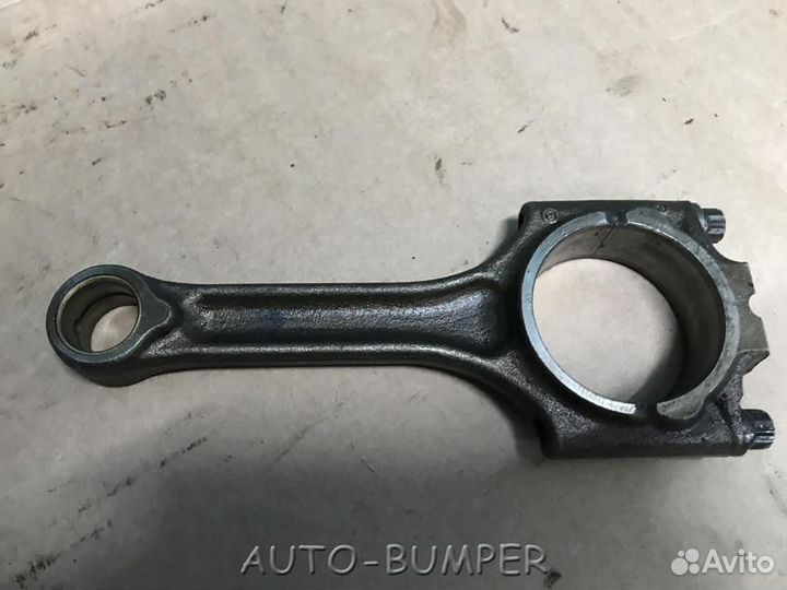 Шатун двигателя