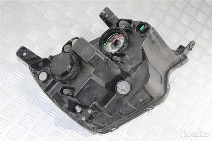 Фара левая Opel Antara