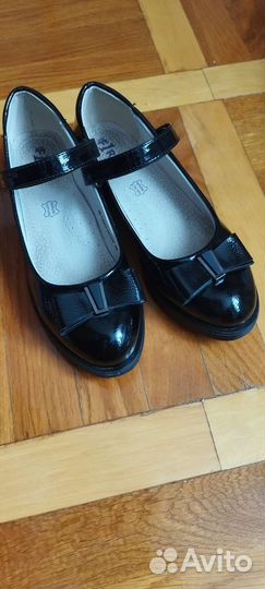 Туфли на девочку 35 размер