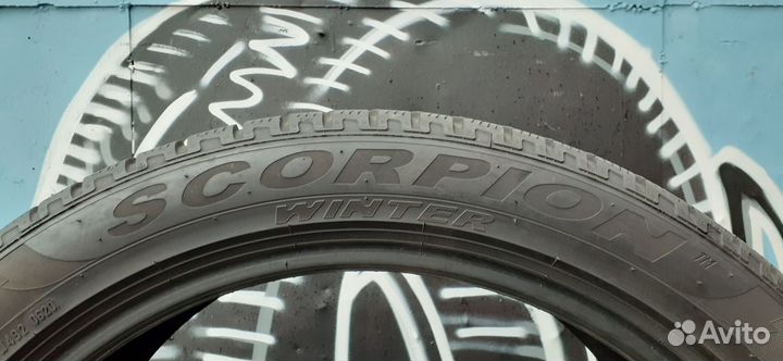 Pirelli Scorpion Winter 285/40 R22 и 325/35 R22