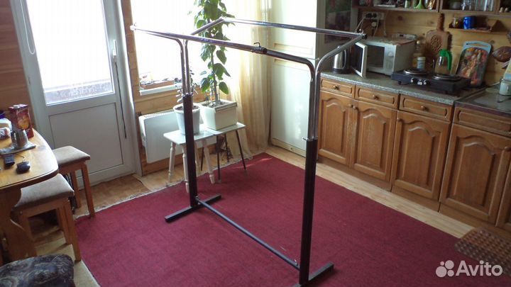 Вешалка гардеробная