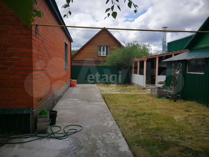 Дом 258 м² на участке 5,5 сот.