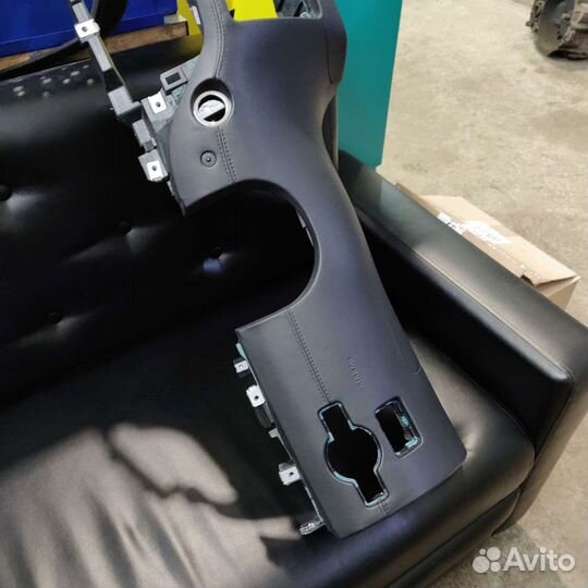 Нижняя часть торпеды с Аирбаг на Мерседес W221