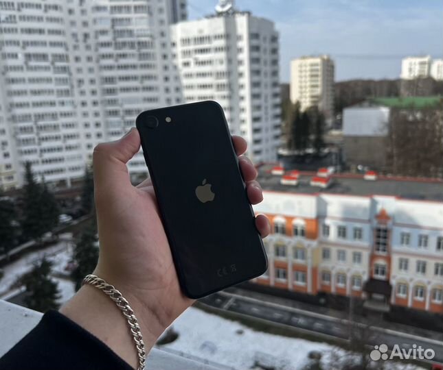 iPhone SE (2020), 64 ГБ