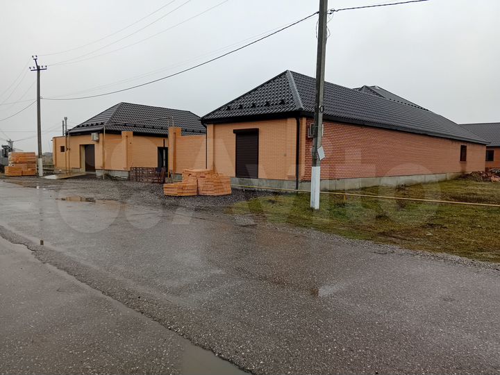 Дом 615 м² на участке 1,84 га