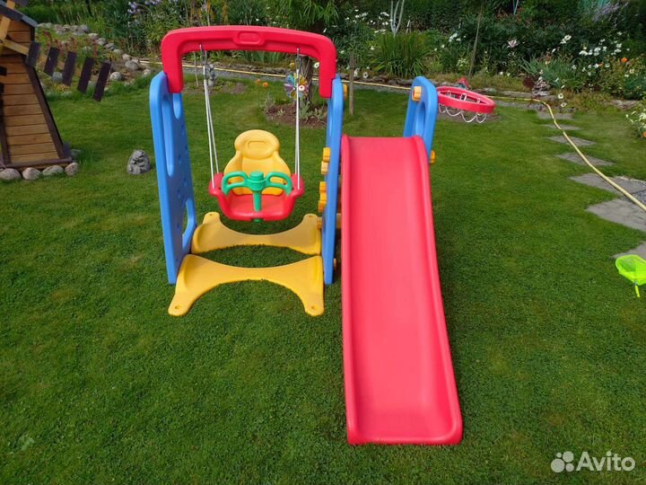 Детский комплекс с качелями и прямой горкой