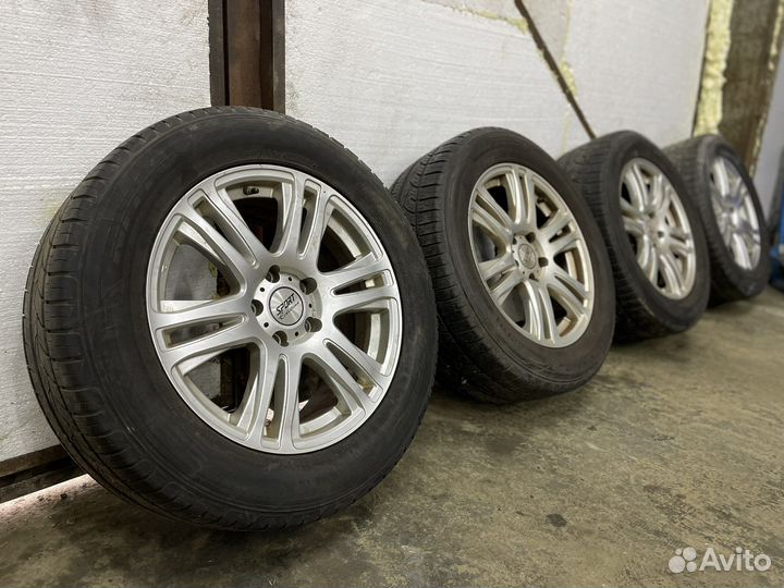 Комплект не оригинальных колес R18 для BMW X5 E70