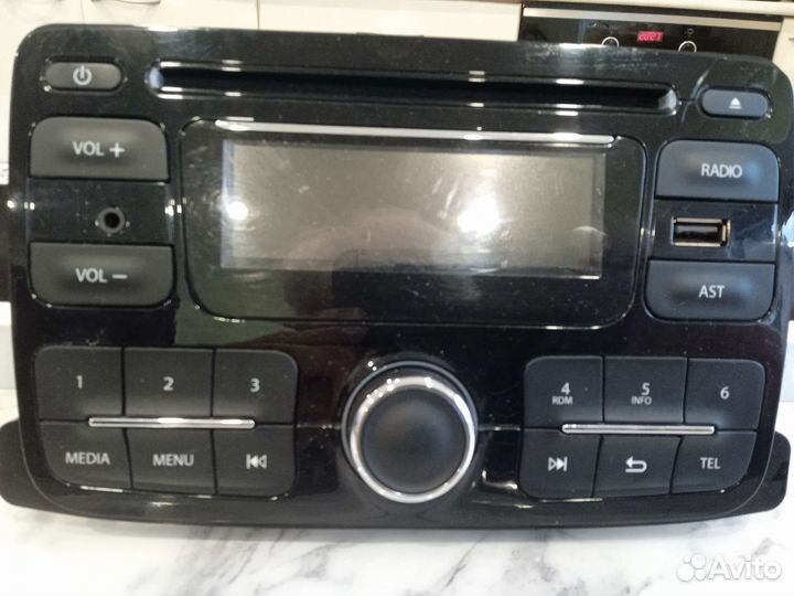 Автомагнитола штатная