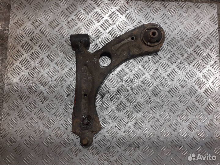 Рычаг передний левый Chevrolet Aveo T300/Cobalt