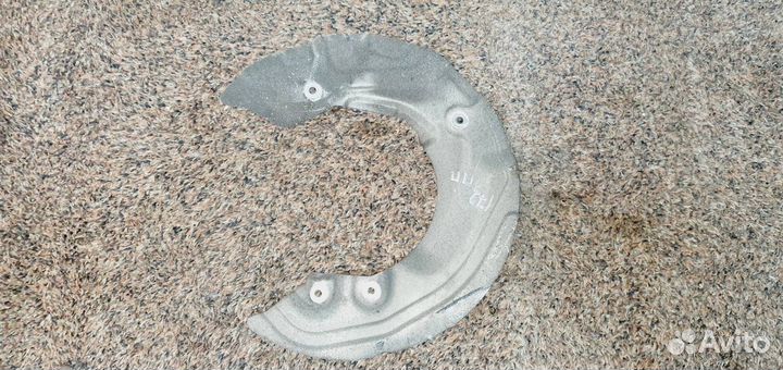 Пыльник тормозного диска пп BMW E92