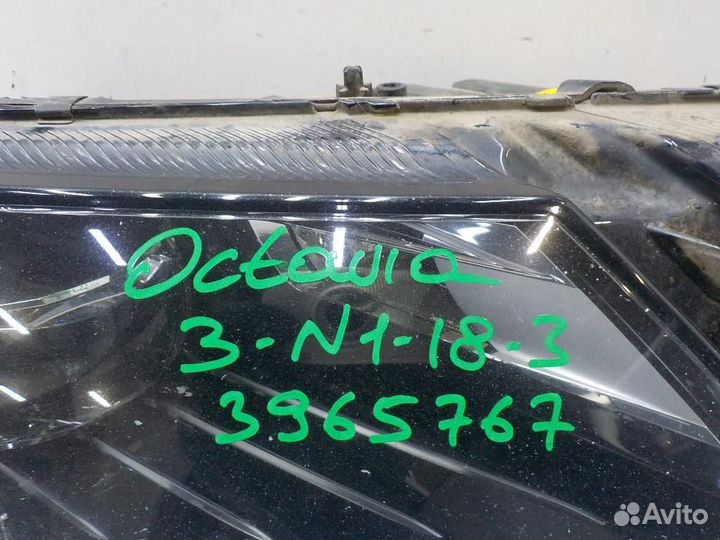 Фара правая Skoda Octavia