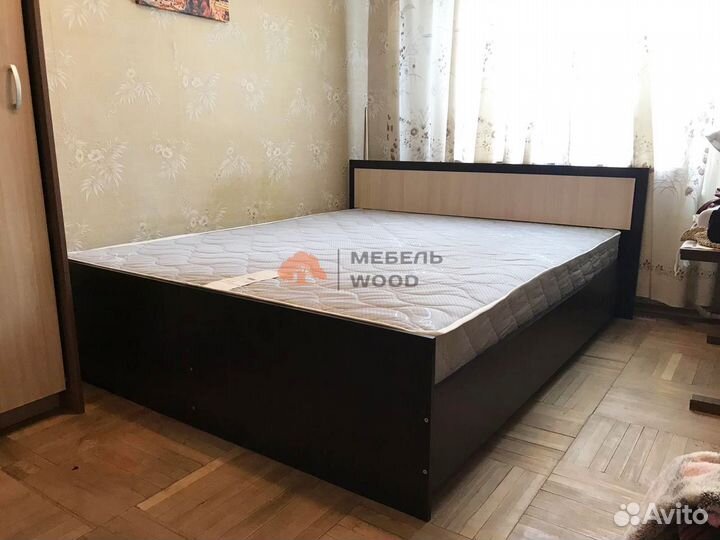 Кровать двуспальная