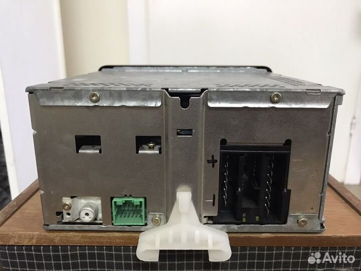 Кассетная ретро автомагнитола