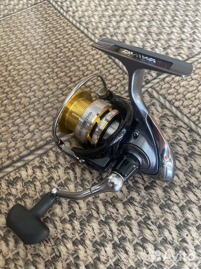 Катушка безинерционная Daiwa 17 Exceler 2500