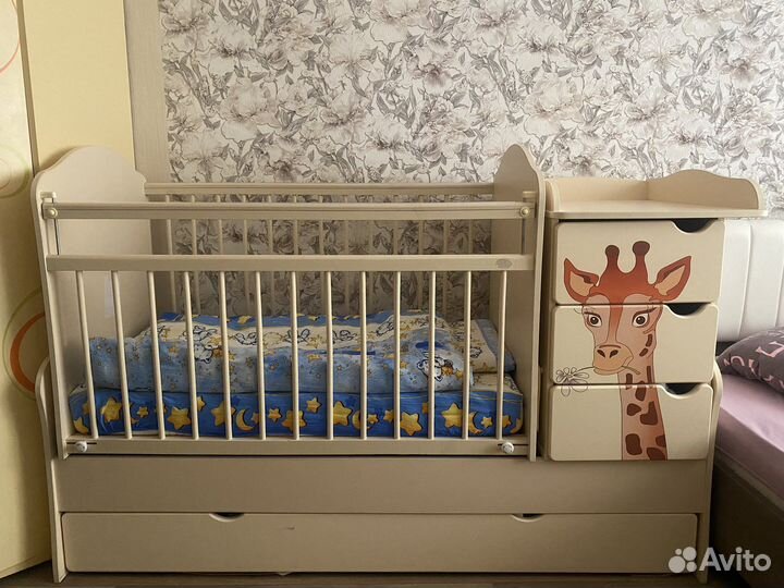 Детская кроватка