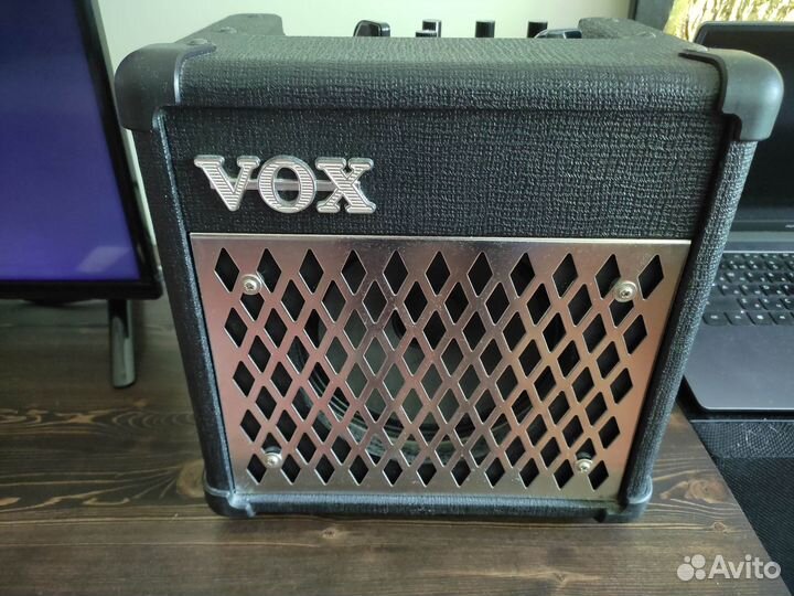 Vox DA5