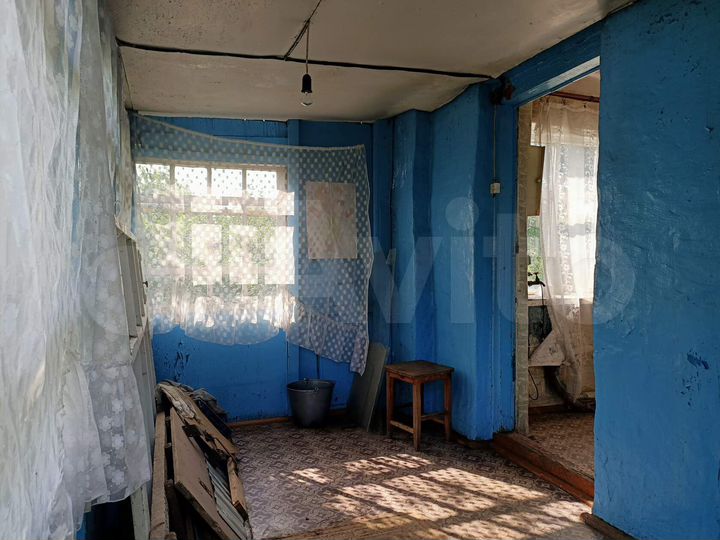 Доля в 2-к. квартире, 51,9 м², 1/2 эт.