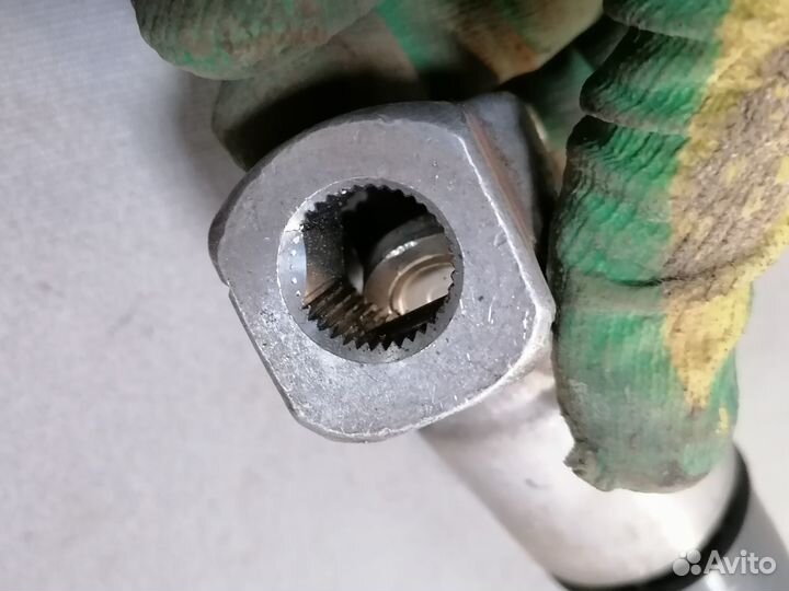 Кардан рулевой со штоком Chrysler Concorde 1998-04