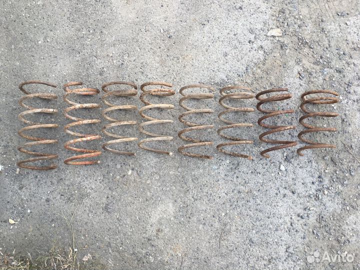 Передние пружины стоек Ваз 2108-09, 2110-12, 2114