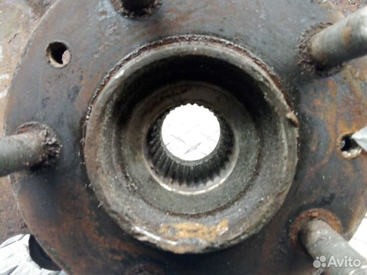 Кулак поворотный левый Mazda CX-7 ER