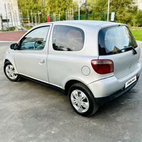 Toyota Yaris 1.0 MT, 2000, 320 000 км, с пробегом, цена 195 000 руб.