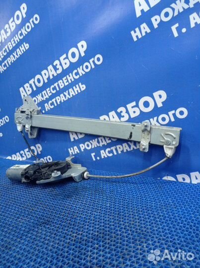 Передний правый стеклоподъемник Hyundai Solaris 1