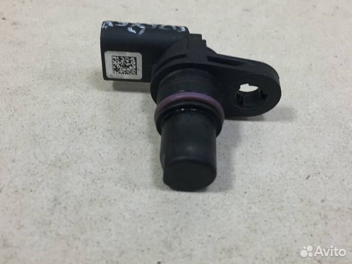 Датчик положения распредвала Skoda Octavia A7 2013