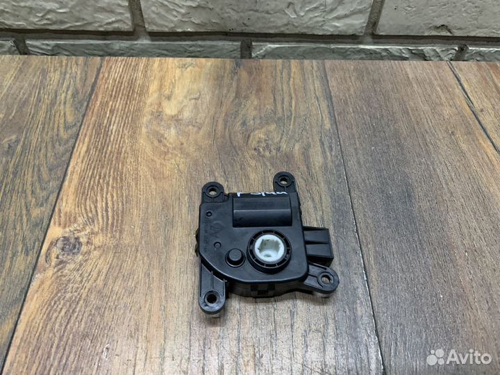 Kia Sorento III Prime Моторчик заслонки отопителя