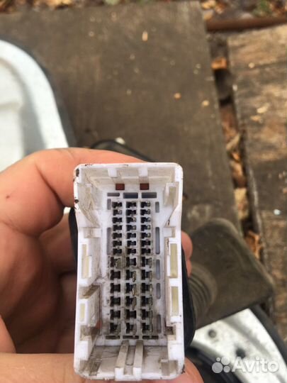 Стеклоподьемник передний правый Kia Ceed 2010