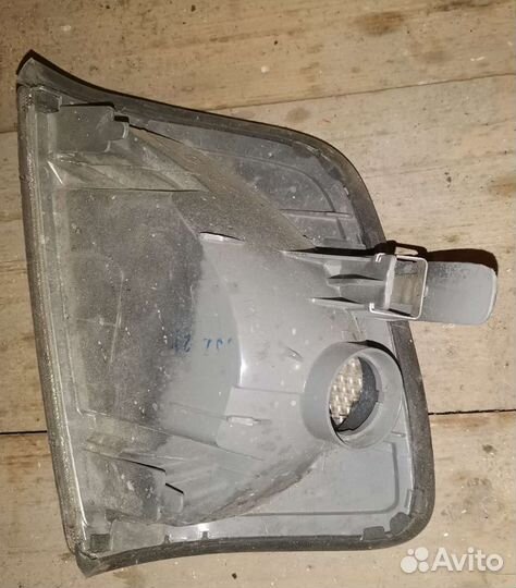 Фонарь указателя поворота Mercedes-Benz W124