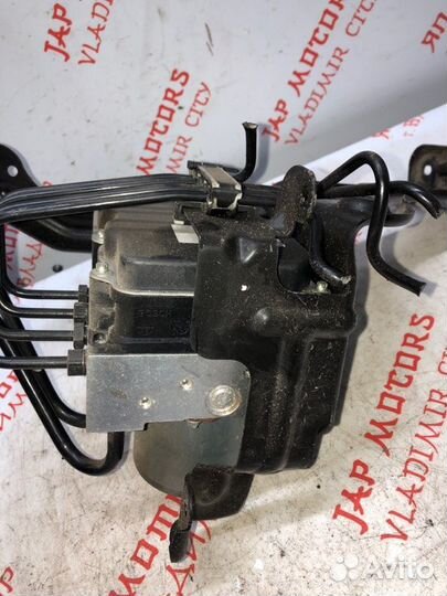 Блок ABS Audi A4 B7 B7 седан BGB 2.0T 2007