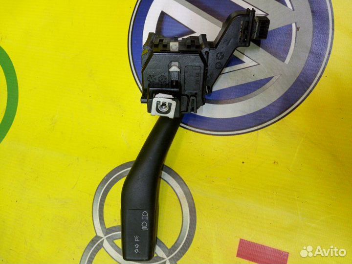 Подрулевой переключатель передний левый Volkswagen