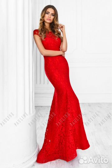Красное вечернее платье из атласа покрытое кружево