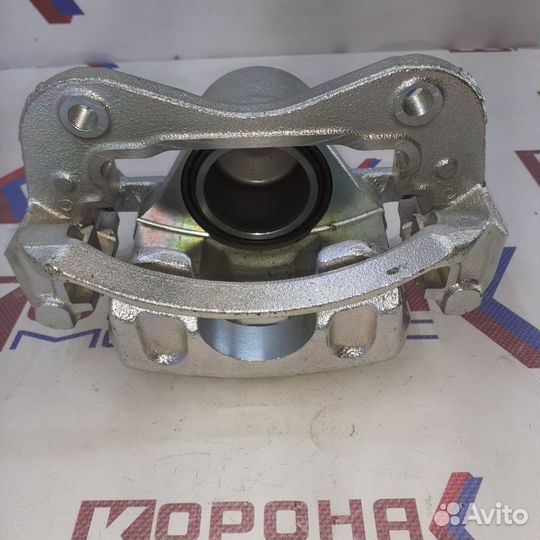 Суппорт передний правый 5819038A11 BC1410049 hyun