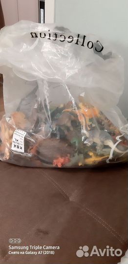 Динозавры игрушки