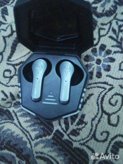 Наушники без проводные
