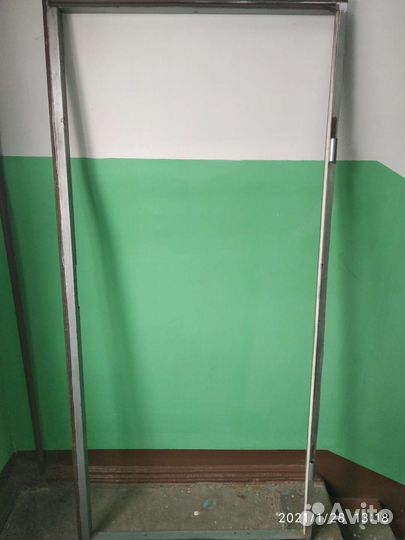 Дверь входная металлическая