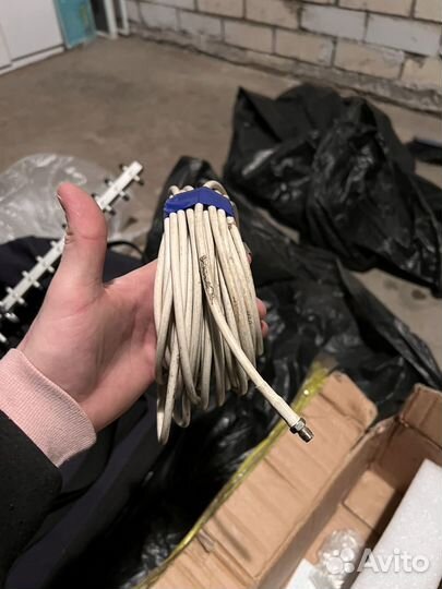 Уселитель связи