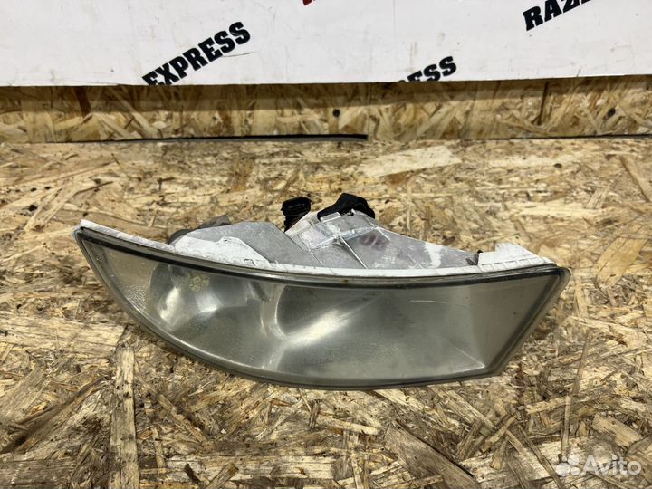 Фара противотуманная левая Skoda Octavia A5 FL