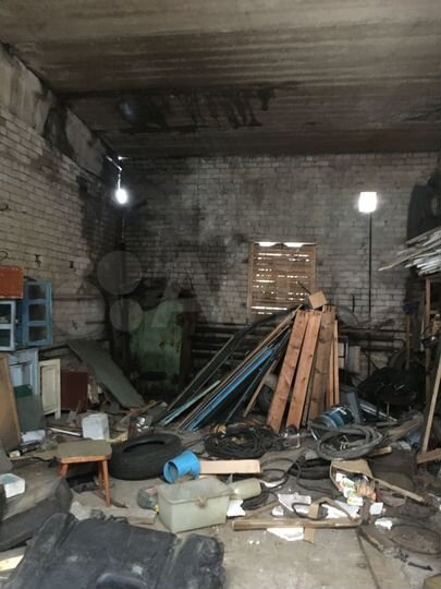 Гараж, > 30 м²