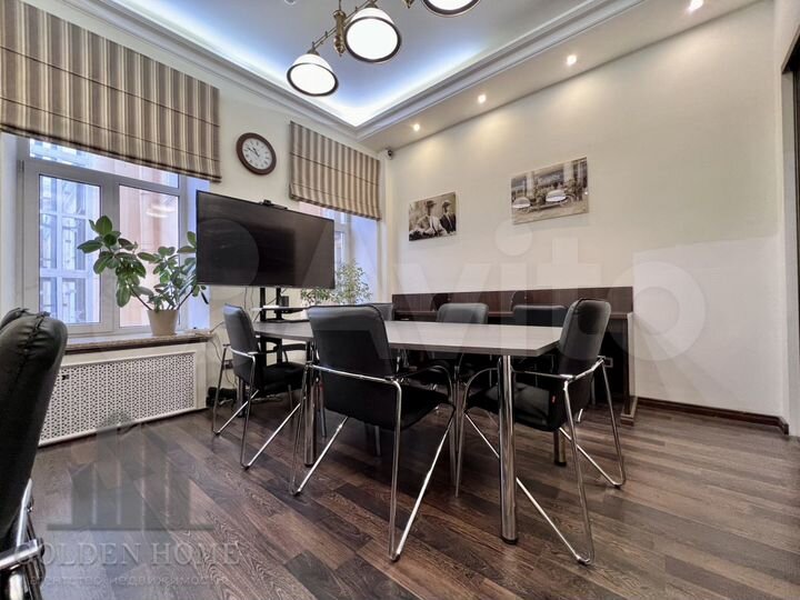 Продажа Офиса, с парковочными местами, на Невском